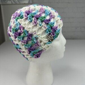 Handmade New Lacy Cloch Sugar 'n Cream in Beach‎ Ball Blue Knit Beanie - S/M